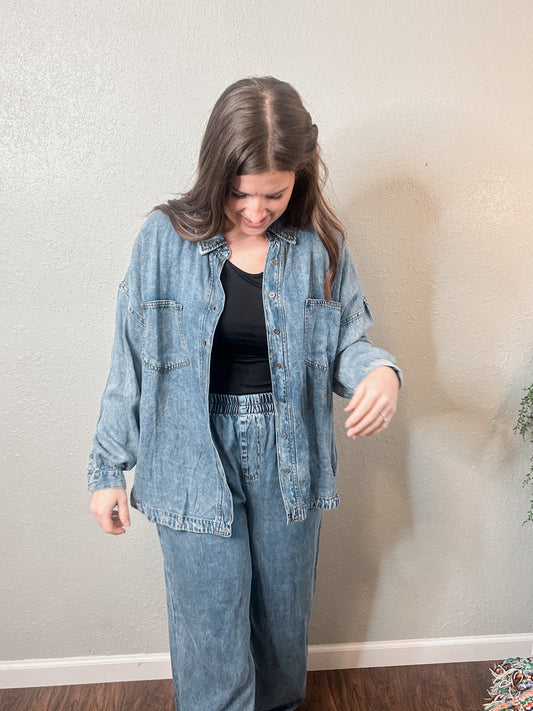 Chambray Button Down Longsleeve