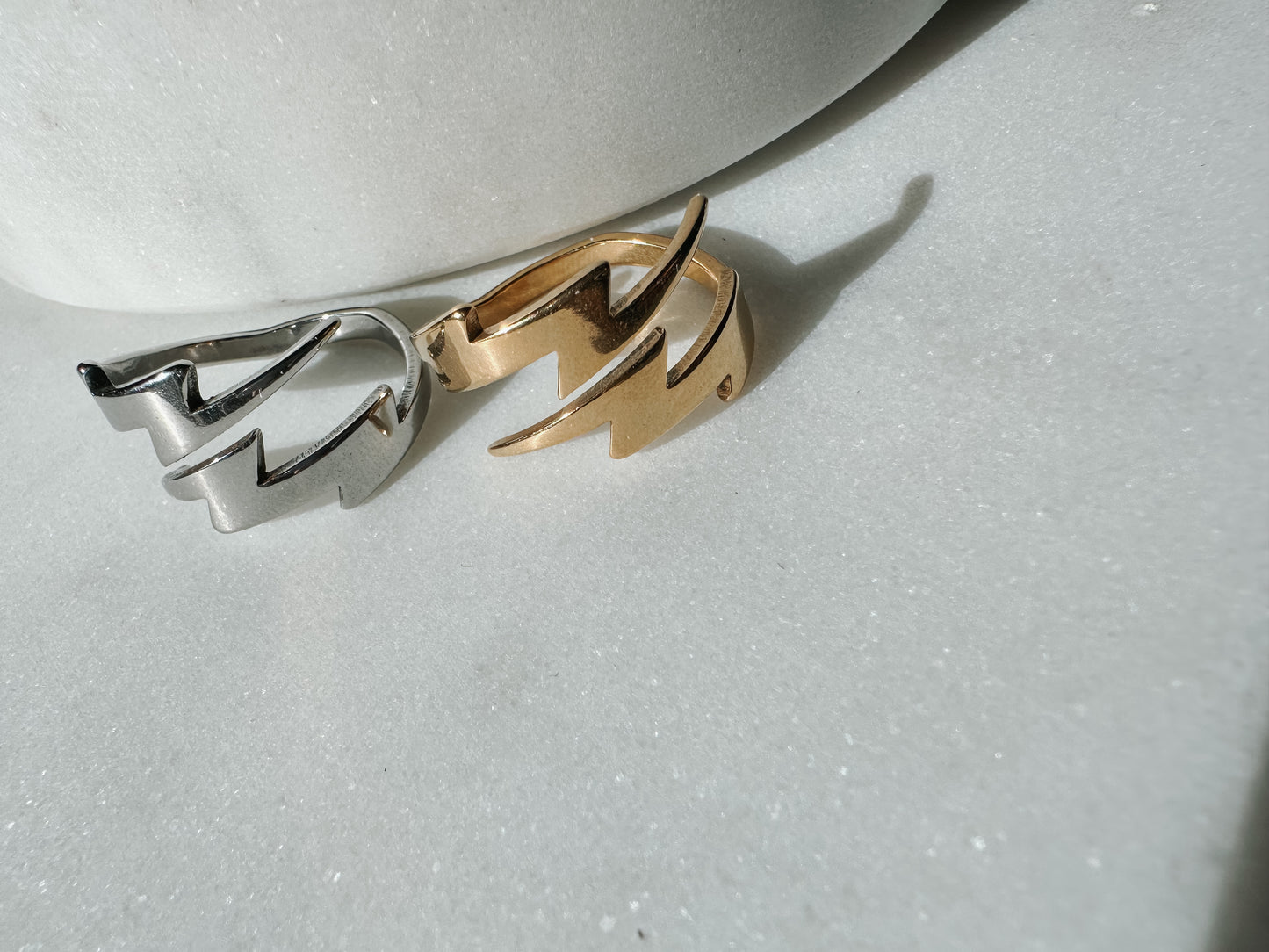 Adjustable Lightning Ring
