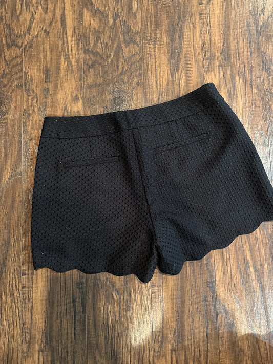 Size 4 Black Scallop Edge Shorts