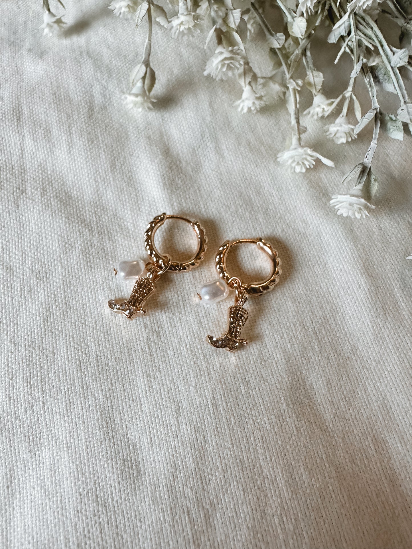 Cowgirl Charm Huggies