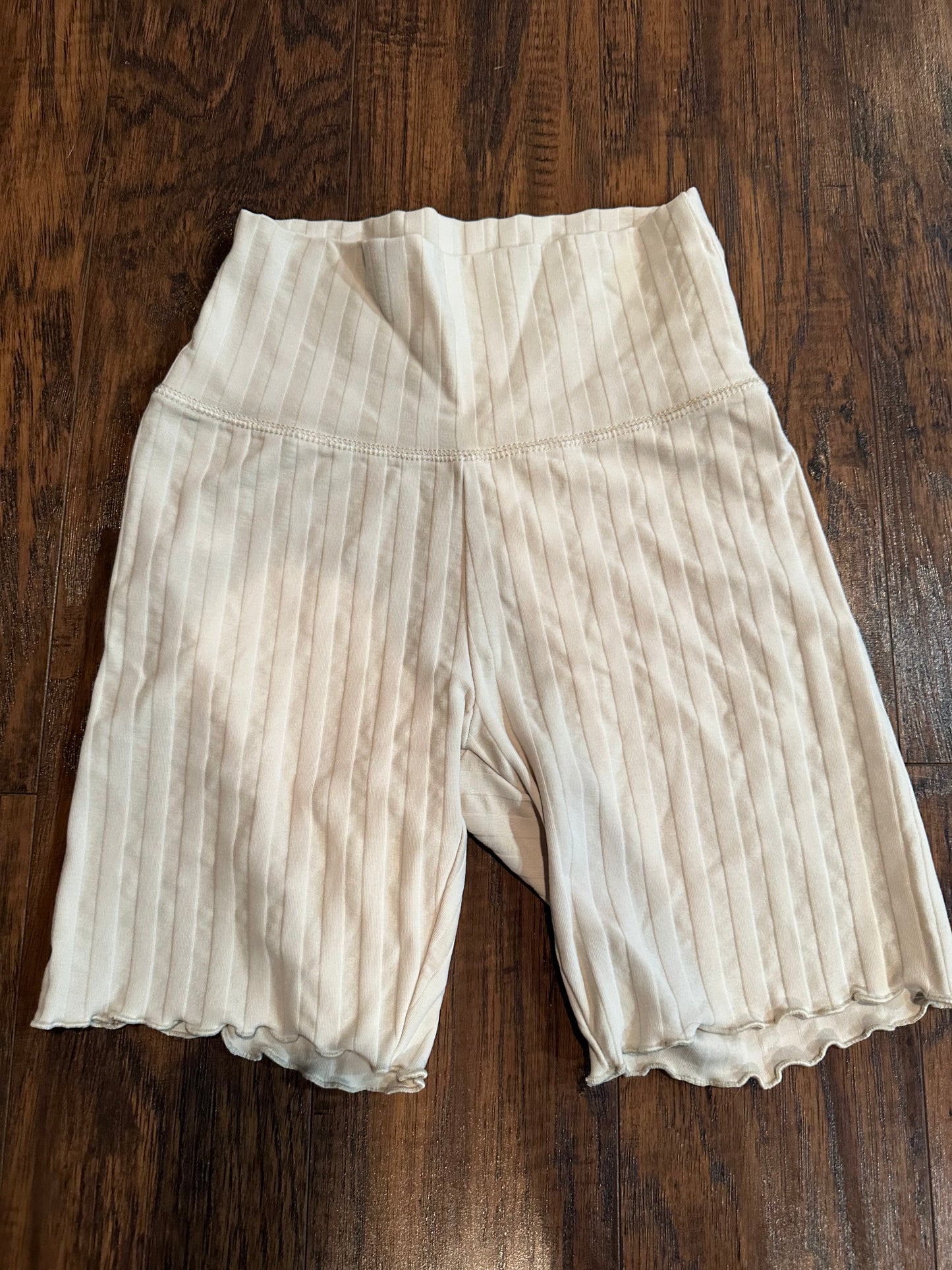 Small Cream Aerie Bike Shorts