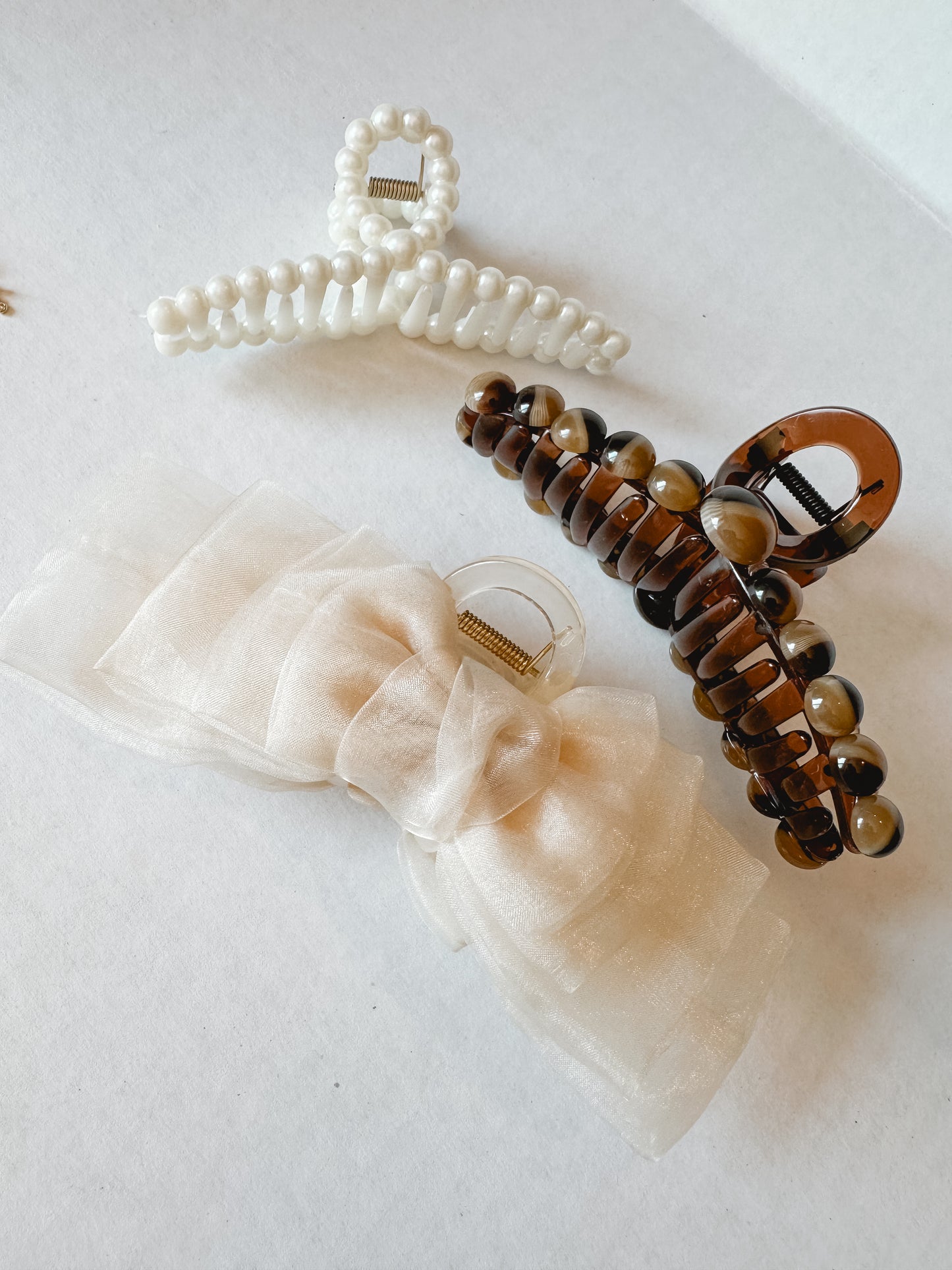 Layered Ribbon Bow Hair Claw Clip (2 colors)