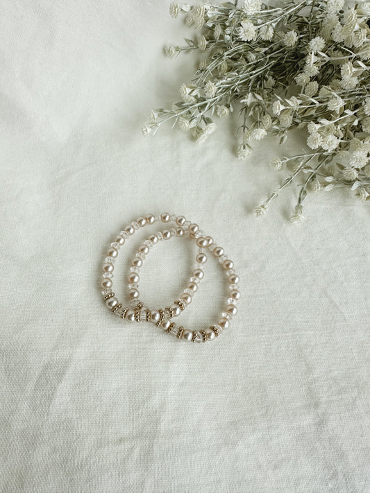 Vintage Pearl Bracelet Set