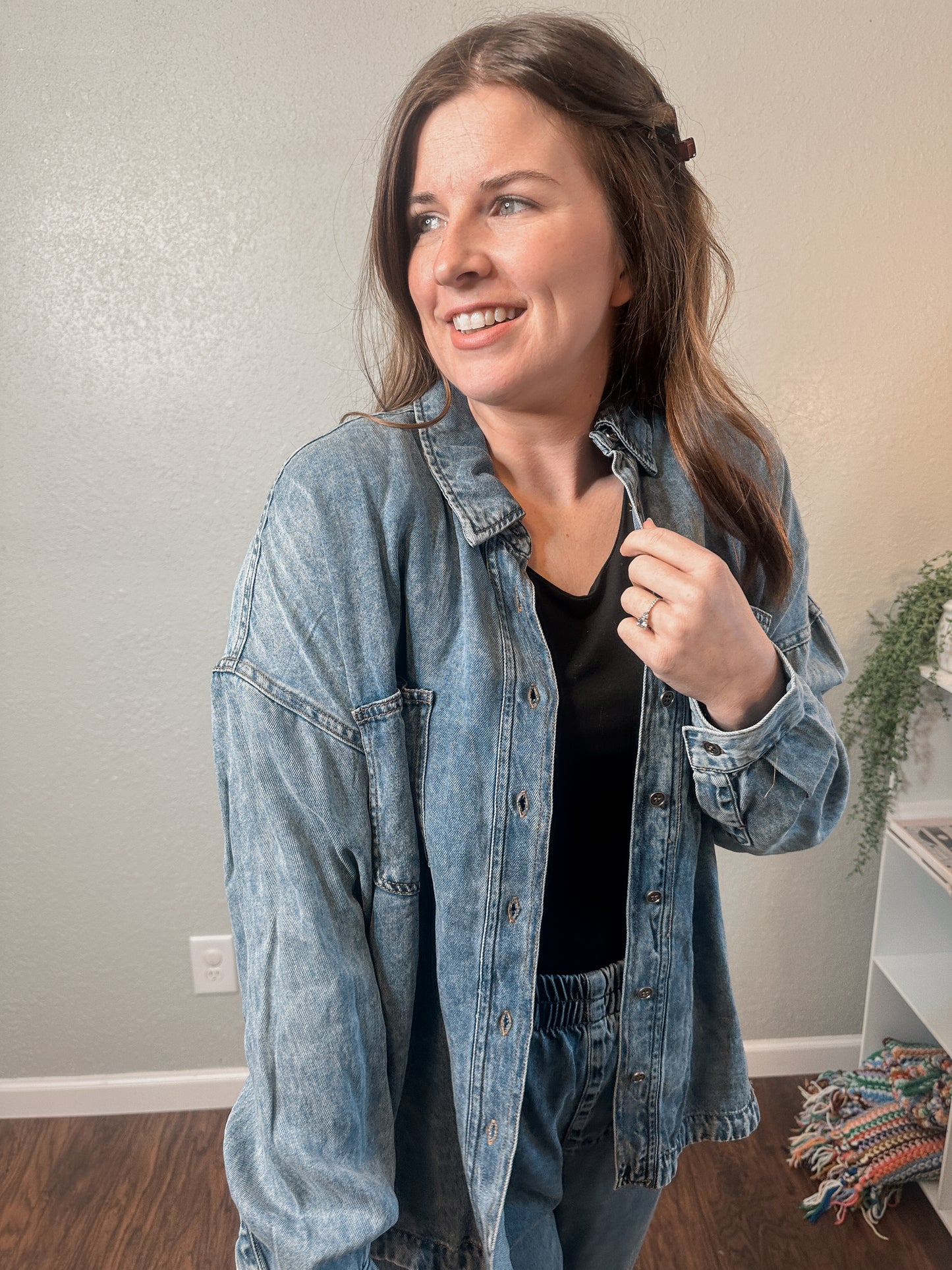 Chambray Button Down Longsleeve