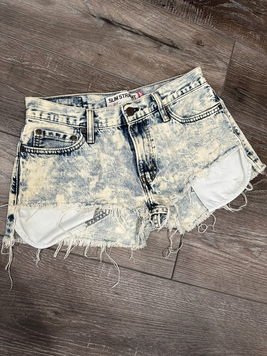 Urban Outfitters Levi’s Shorts